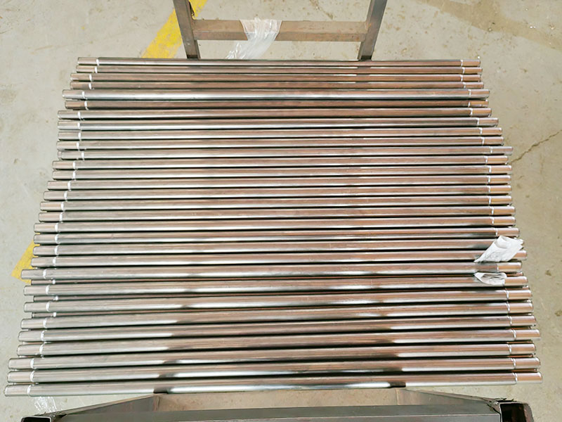 三脚架击打器管件